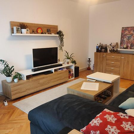 Home Sweet Home -Central & Cozy Iernut Bagian luar foto